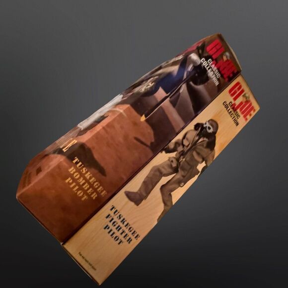 NIB ‘96 African American GI Joe Classic Collection Tuskegee Fighter Bomber Pilot - Picture 9 of 11